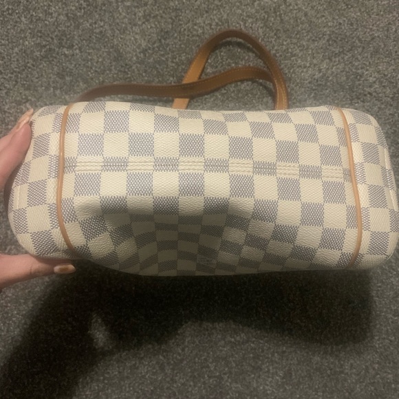 Additional pictures of Louis Vuitton Totally - Picture 7 of 10